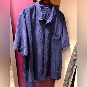 Men’s navy 3XLT Tommy Bahama 100% silk button down shirt